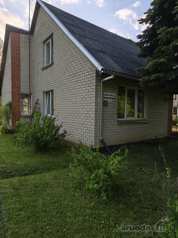 Parduodamas tvarkingas, prižiūrėtas namas su
