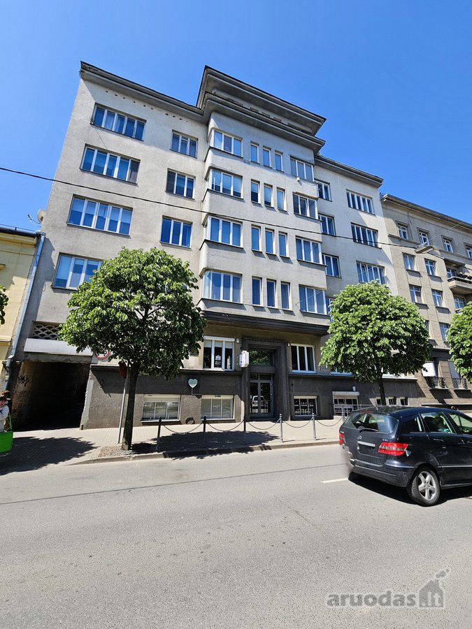 Erdvus 111 kv.m. butas, Landsbergio -