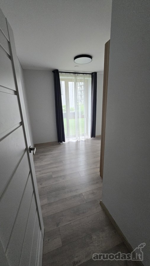 Parduodamas modernus 3 kambarių butas su - nuotraukos Nr. 8