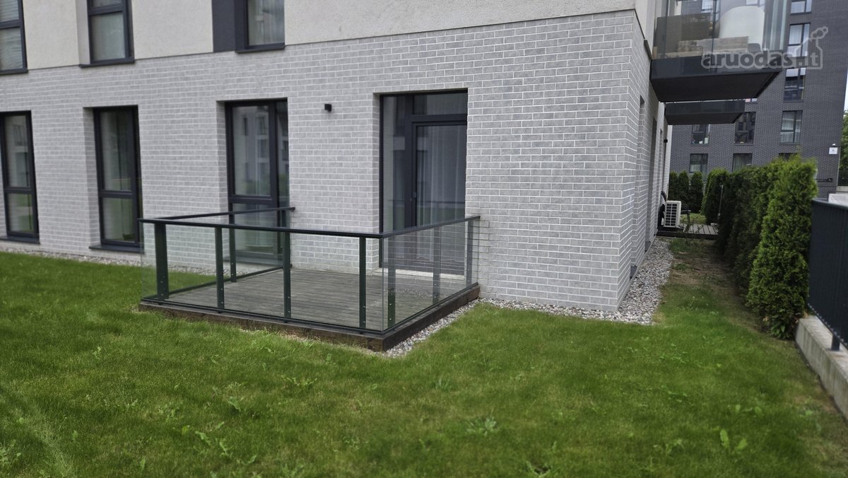 Parduodamas modernus 3 kambarių butas su - nuotraukos Nr. 14