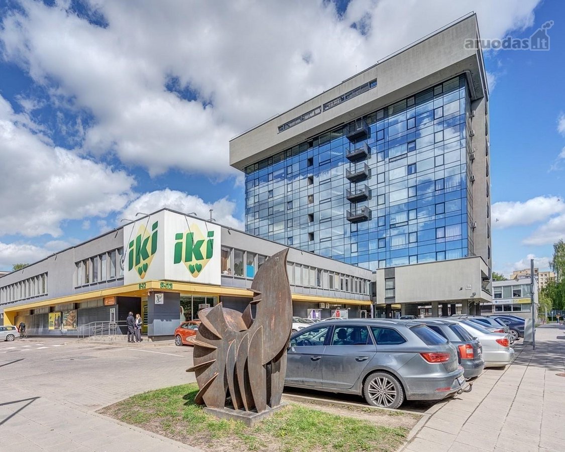 Parduodamas įrengtas, labai erdvus 2 kambarių