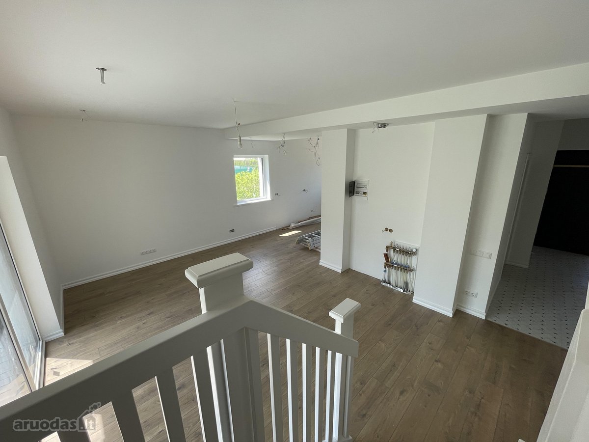 Parduodamas namas 80m2 plius 60m2 Palepes erdve. - nuotraukos Nr. 24