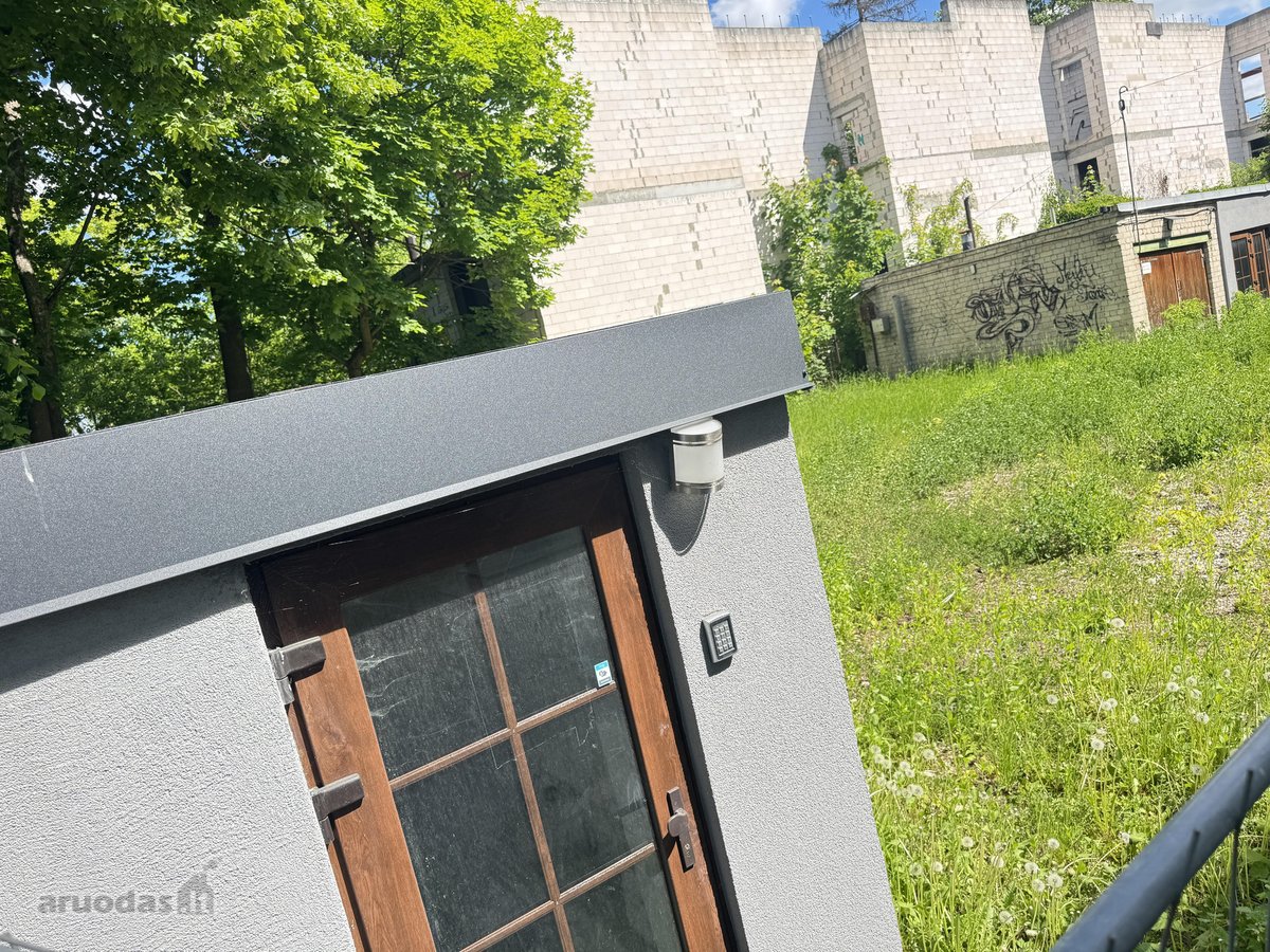 4,40 a sklypas su nustatyta naudojimosi