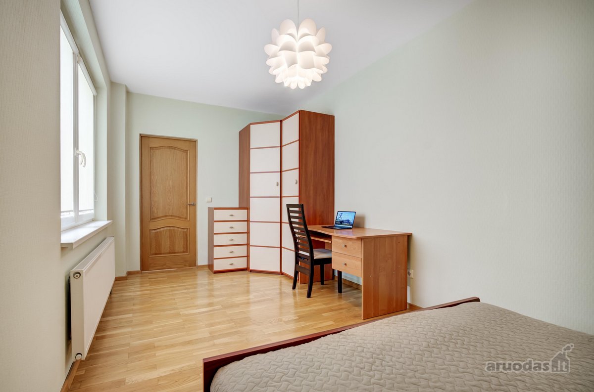 Parduodamas kokybiškai įrengtas 2 kambarių - nuotraukos Nr. 29