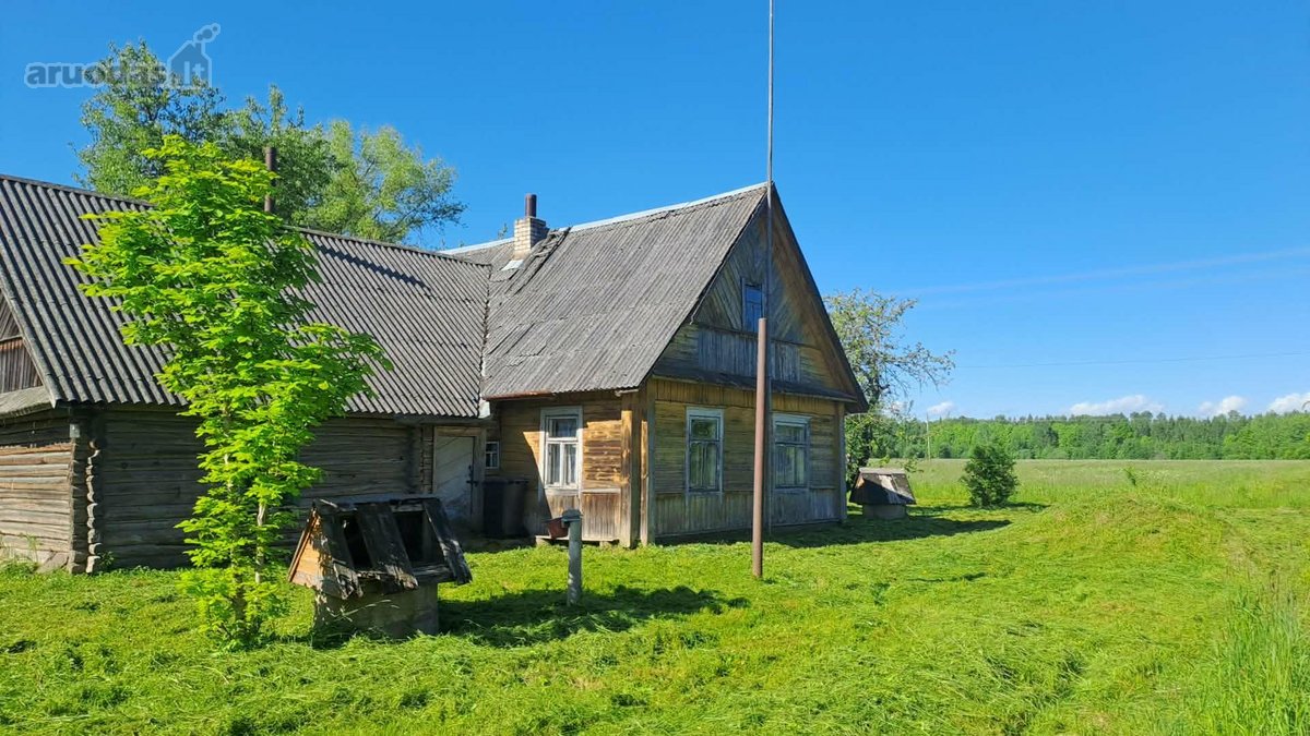 Parduodamas namas šalia ežero, upės, miško,