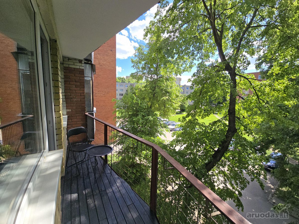 Butą parduodu pats (ne per agentūras), todėl
