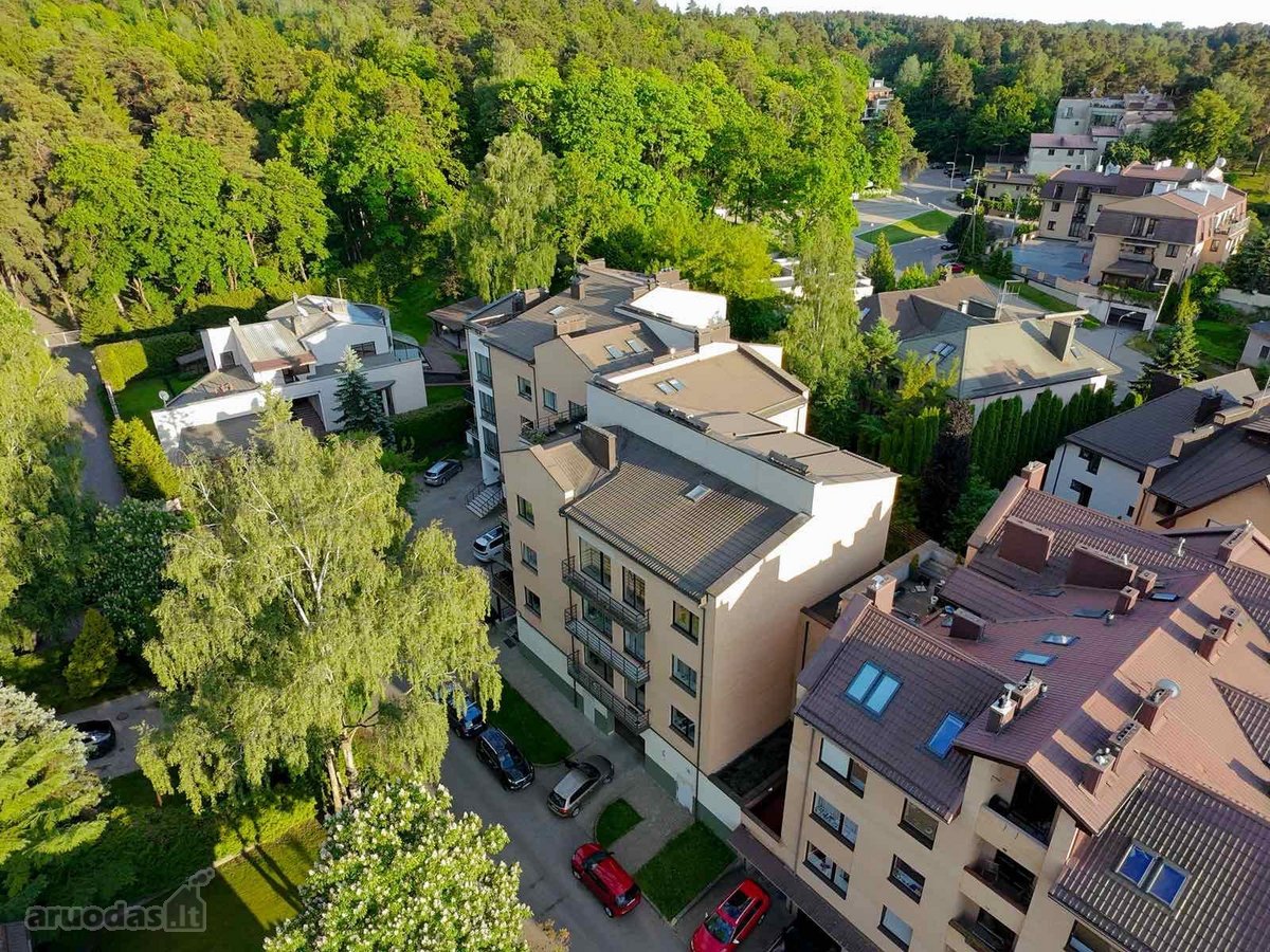 Išskirtinė galimybė įsigyti trijų kambarių - nuotraukos Nr. 2