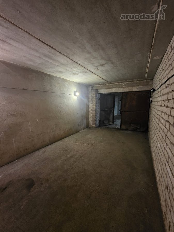 Nuomojamas garažas, Topolių g. 2.
