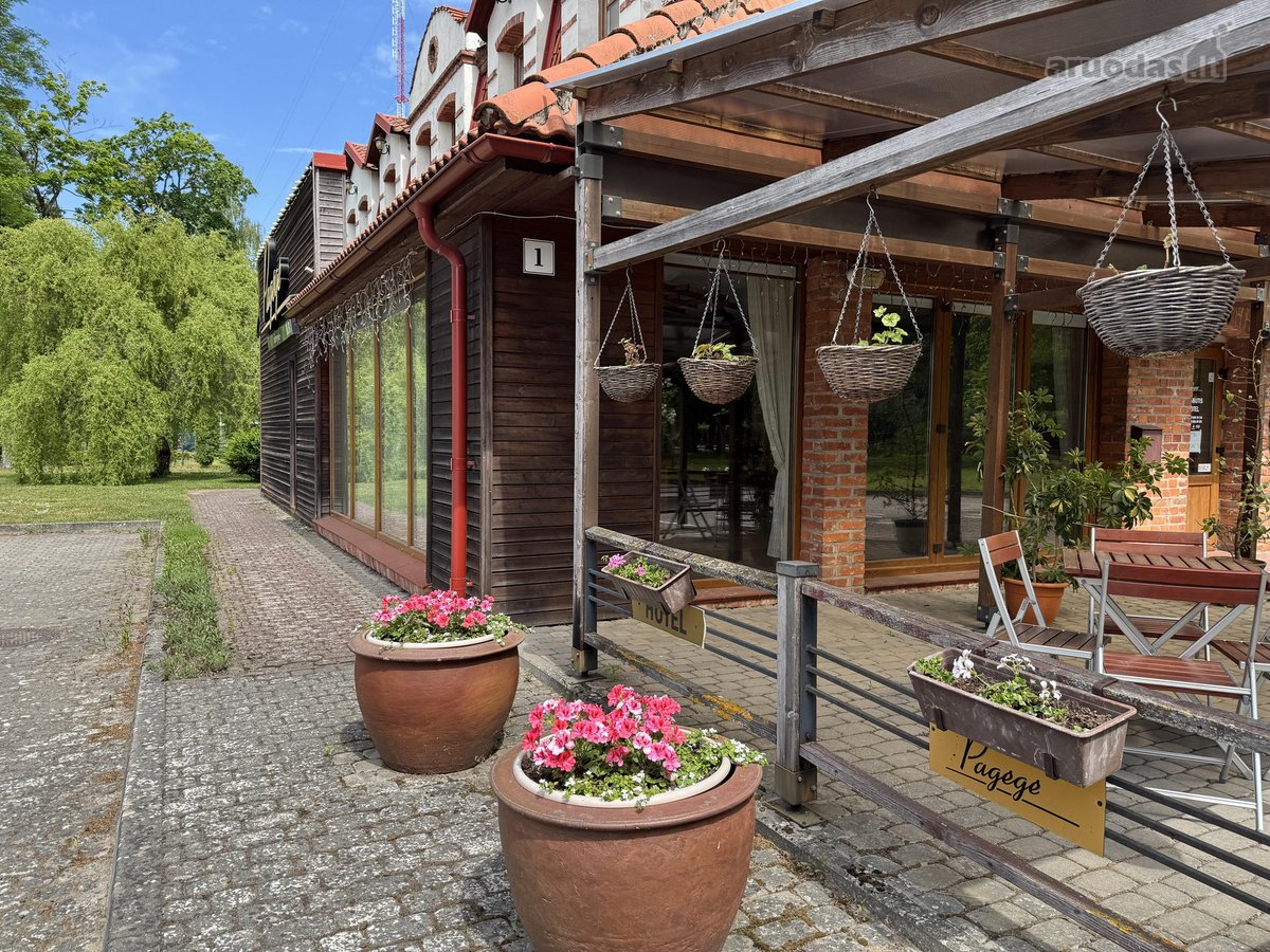 Pelningai Veikiantis 10 Kambarių Viešbutis Ir - nuotraukos Nr. 8