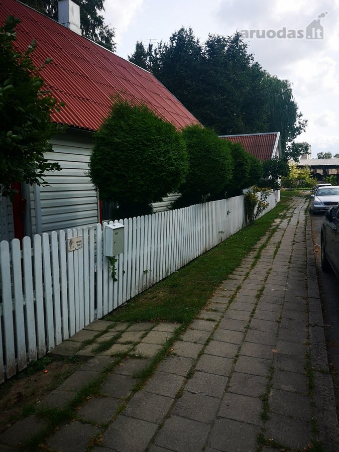 Parduodamas namas su garažu ir baldais - nuotraukos Nr. 3