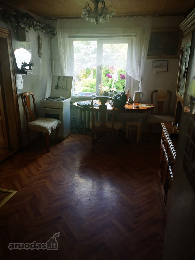 Parduodamas namas su garažu ir baldais - nuotraukos Nr. 13