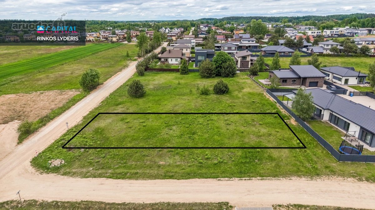 Parduodamas 10 Arų Namų Valdos Žemės Sklypas