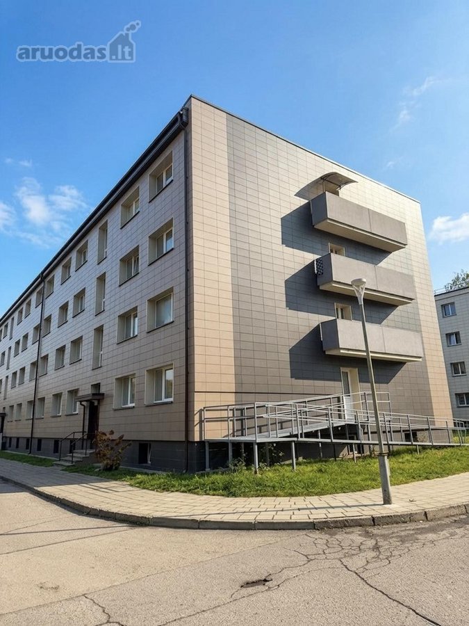 Parduodamas jaukus, bendrabučio tipo butas