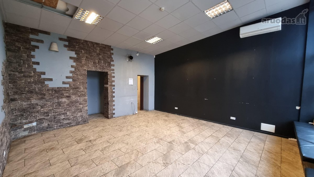 Patalpos prie pat Zanavykų turgaus. Patalpose