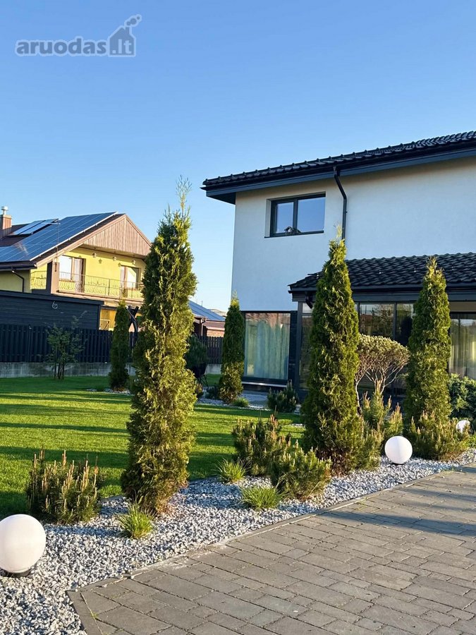 Parduodamas jaukus ir kokybiškas namas