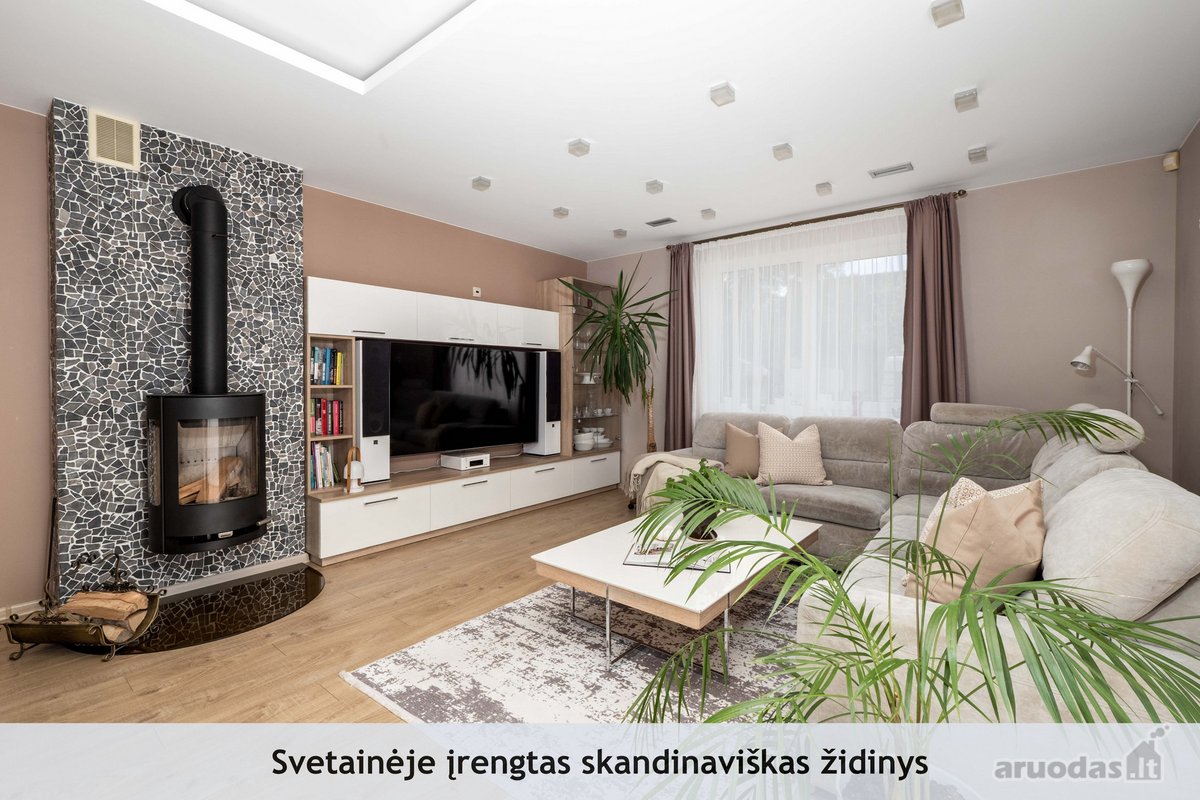 Parduodamas puikiai išlaikytas, patogiai - nuotraukos Nr. 2