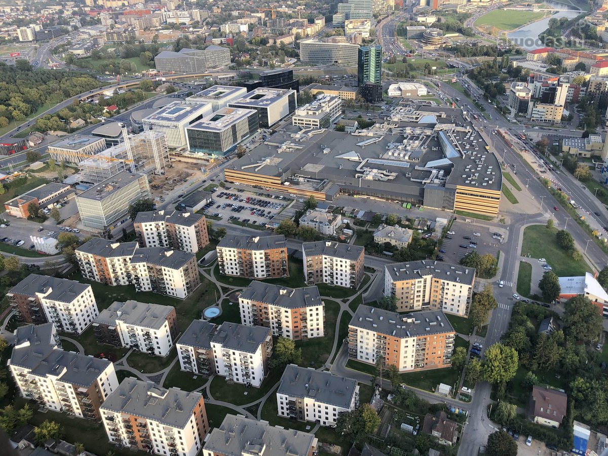 Parduodamas jaukus pilnai įrengtas 2 kambarių - nuotraukos Nr. 27