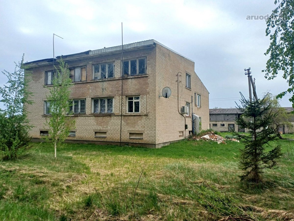 2 kambarių butas su rūsiu ir dalimi ūkinio - nuotraukos Nr. 2