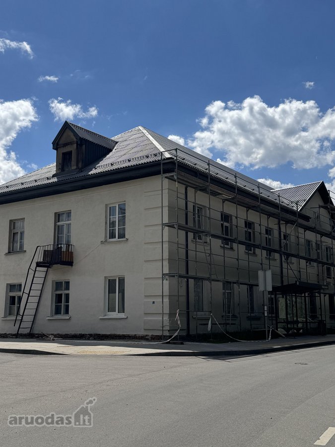 Parduodamas jaukus bendrabučio tipo butas