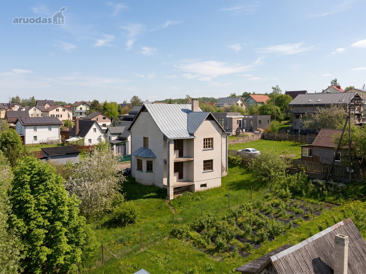Erdvus namas su investiciniu potencialu - nuotraukos Nr. 30
