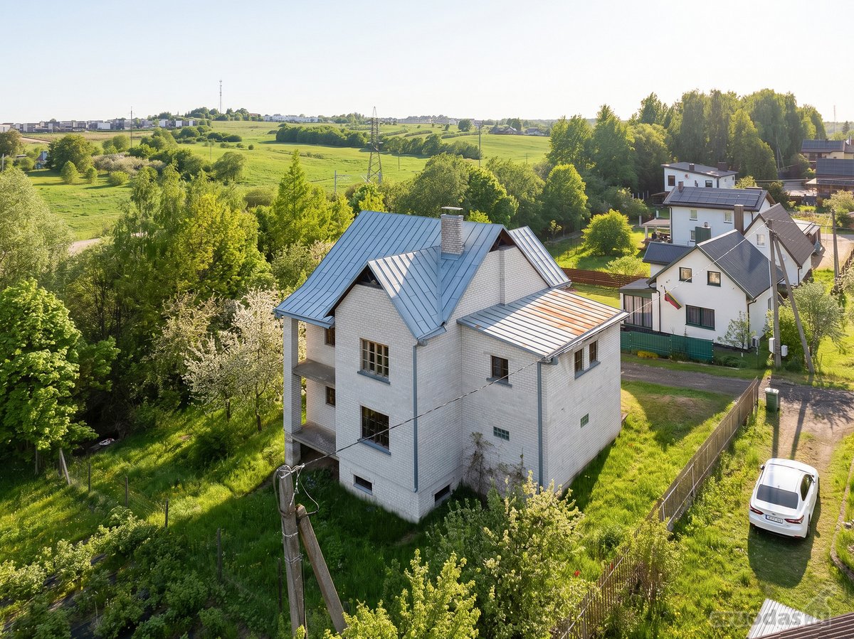 Erdvus namas su investiciniu potencialu - nuotraukos Nr. 29