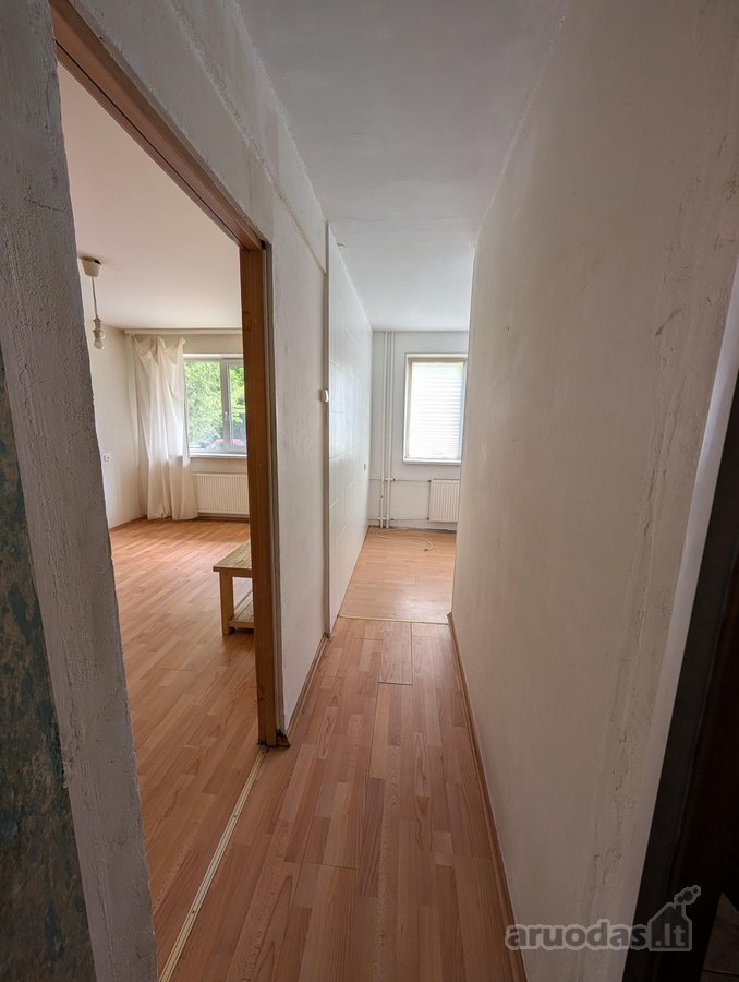 Parduodamas 2 kambarių 45m2 butas, kuriam