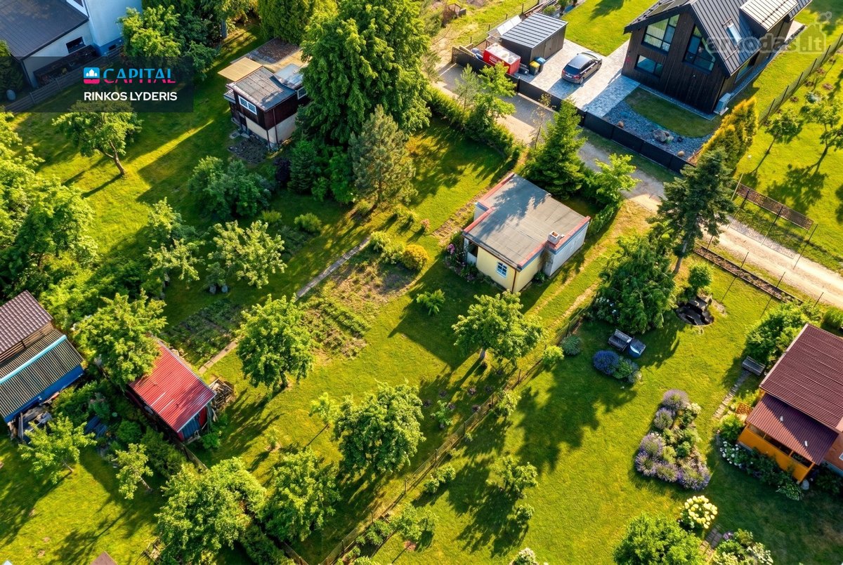 Parduodamas 8,4 aro Sklypas Verkių Soduose,