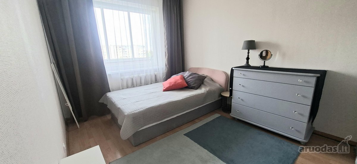 Nuomojamas 1 Kambarys 3 Kambarių Bute