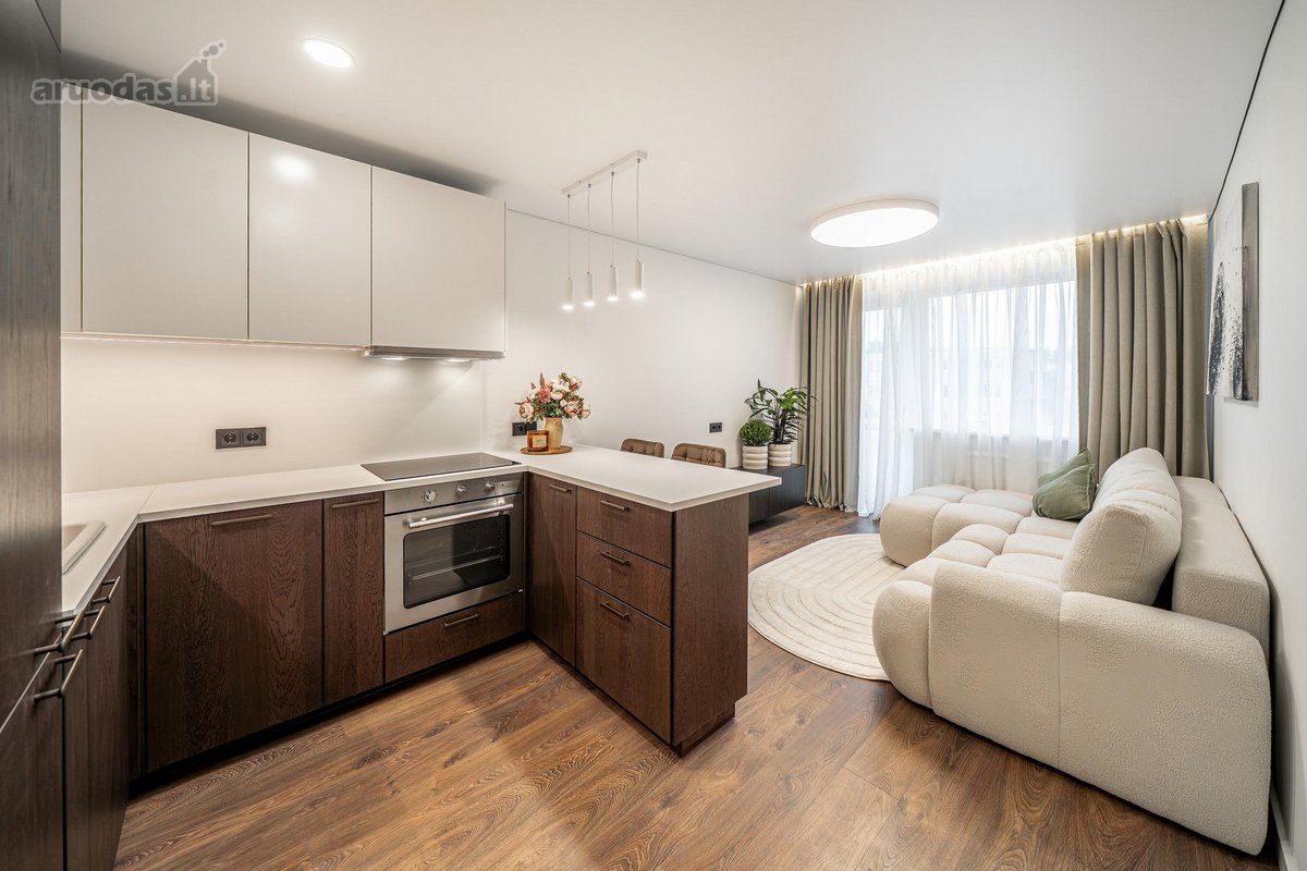 Žirmūnų centre – moderniai suremontuotas 3
