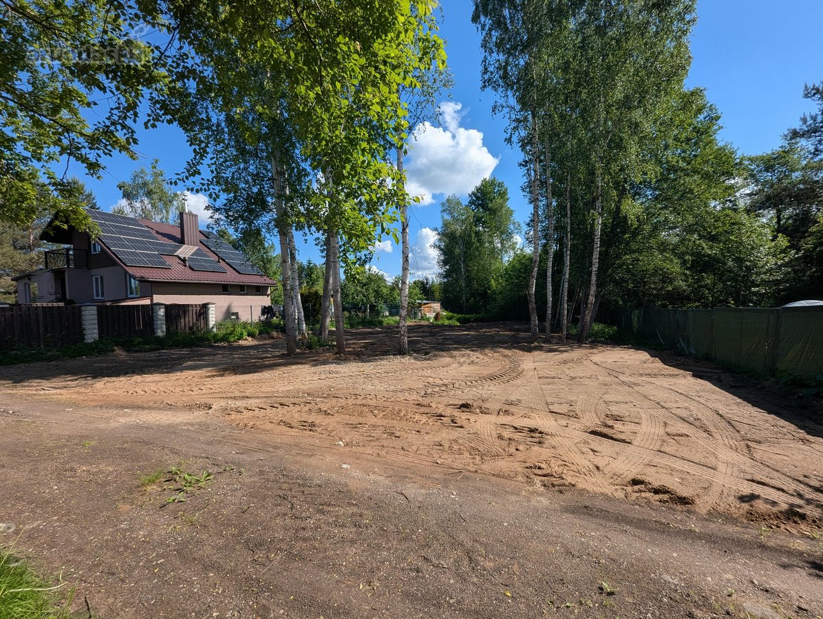 Parduodamas sodo sklypas 6 arų.