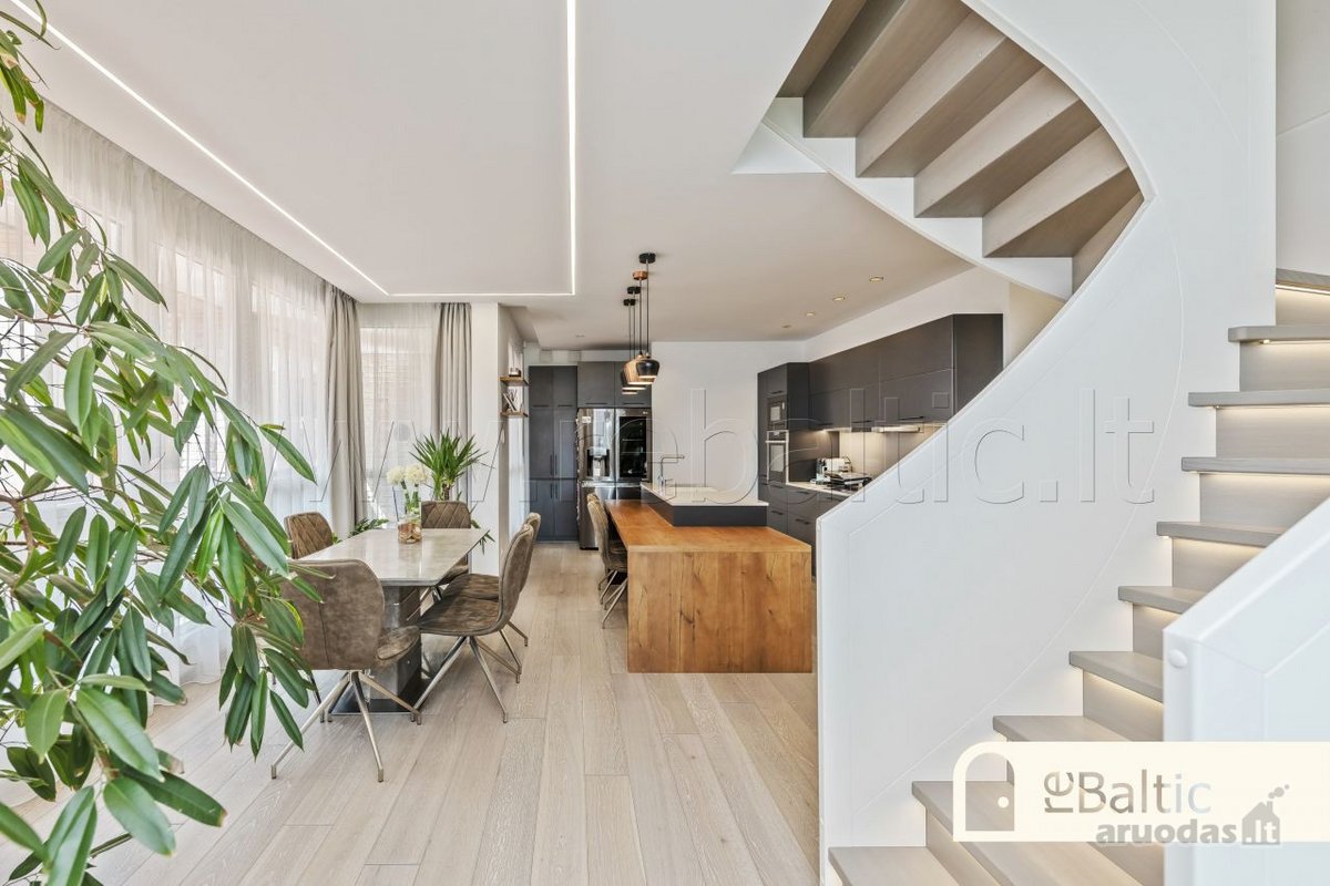 Prestižiniai 4 kambarių apartamentai - nuotraukos Nr. 10