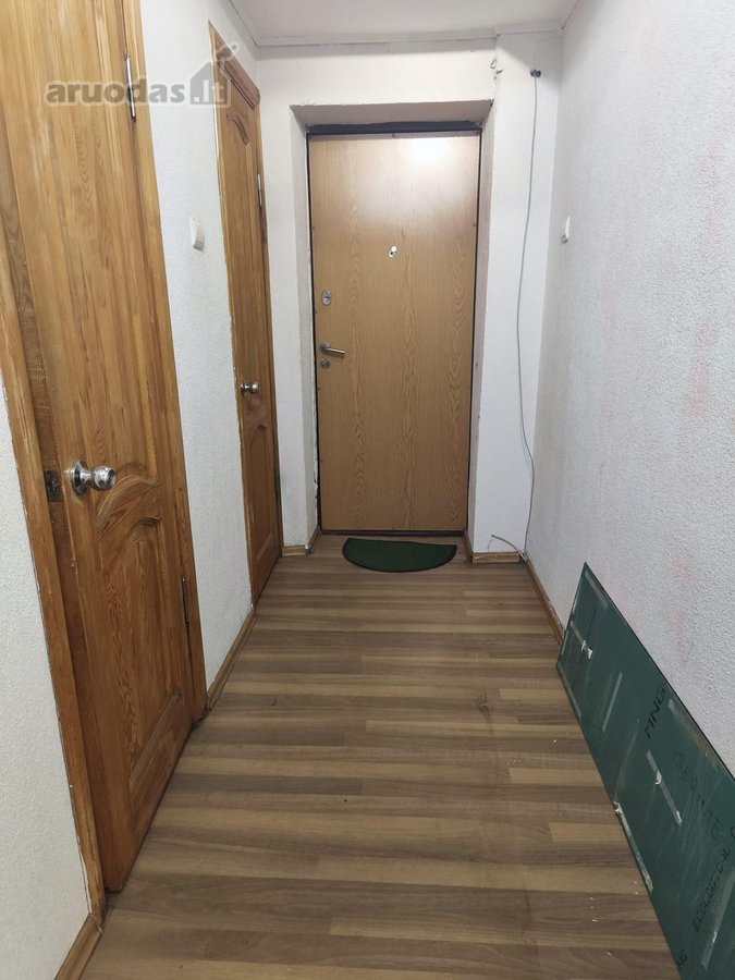 Butas viedinis. Langai i abi puses namo - nuotraukos Nr. 16