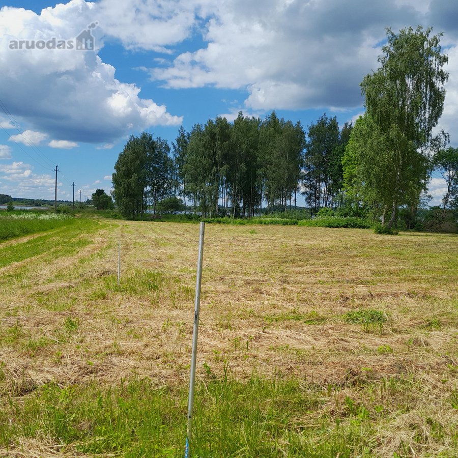 Parduodamas 1,16 ha sklypas prie Pravalo