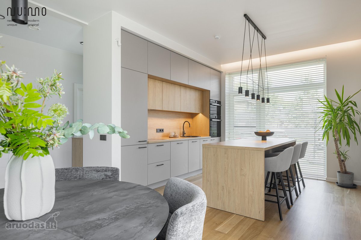 Nepriekaištingos Būklės 126 m2 Ploto Namas - nuotraukos Nr. 9