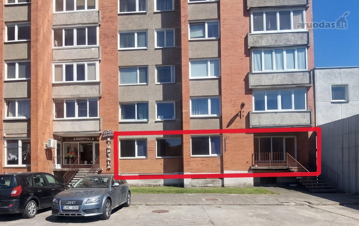 Parduodamos šviesios erdvios 100 kv. metrų