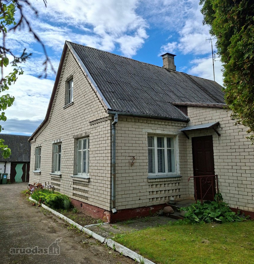 Parduodamas 85 Kv. M. Namas Su 10,66 Arų