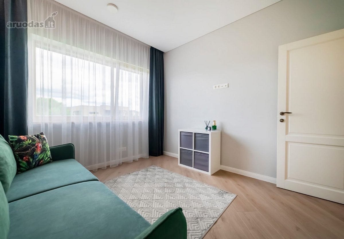 Pilnai įrengtas 2019m. statybos 193 kv. m. - nuotraukos Nr. 28