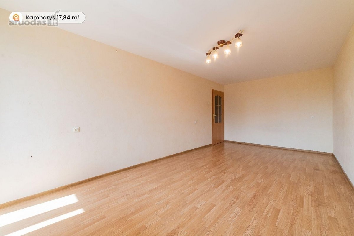 Parduodamas šviesus ir erdvus 3 kambarių - nuotraukos Nr. 5