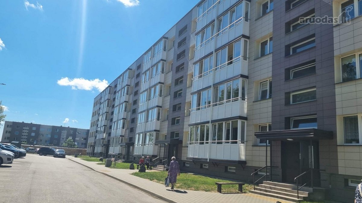 Parduodamas 2 kambarių butas renovuotame name - nuotraukos Nr. 13