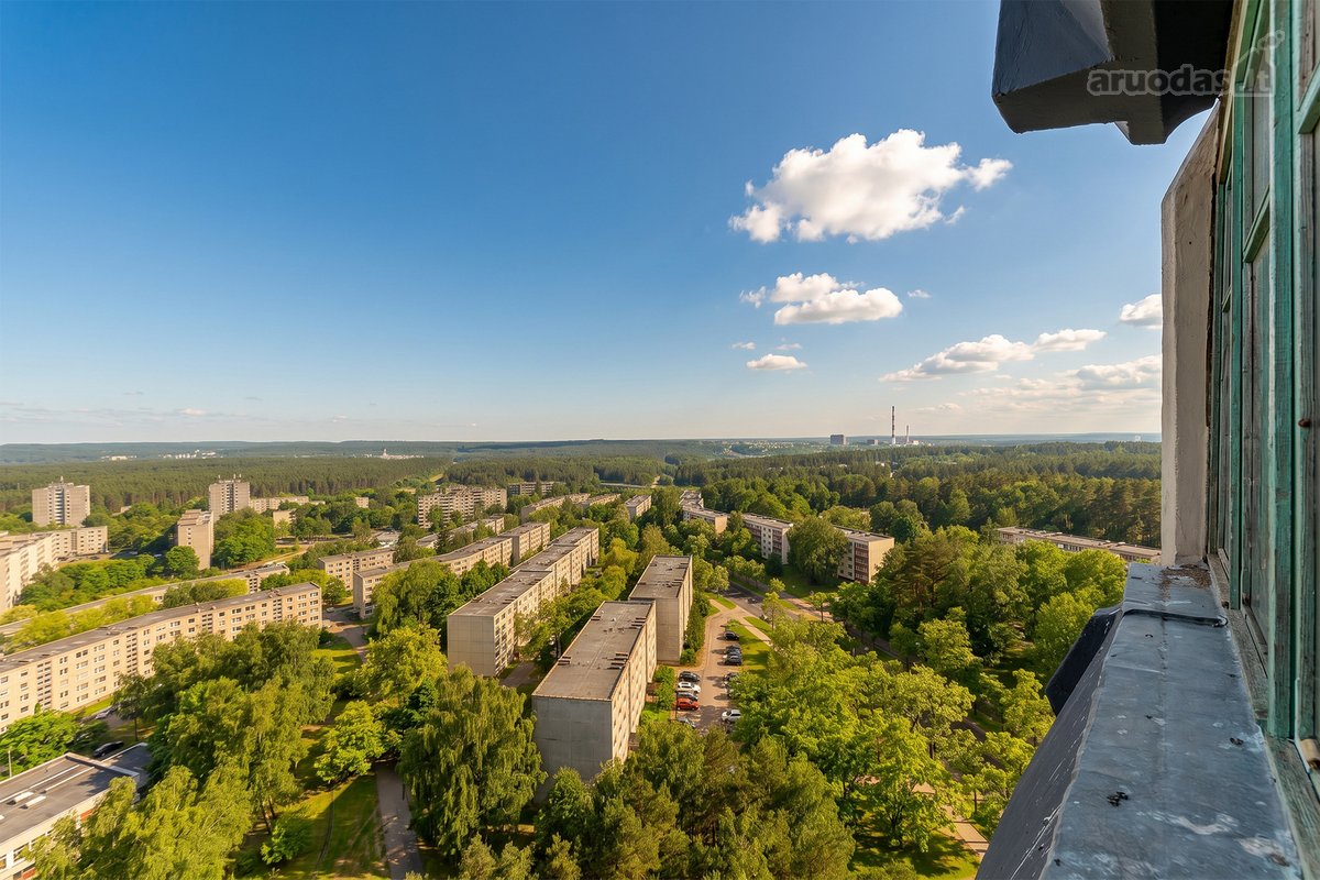 Parduodamas šviesus ir erdvus 3 kambarių - nuotraukos Nr. 38