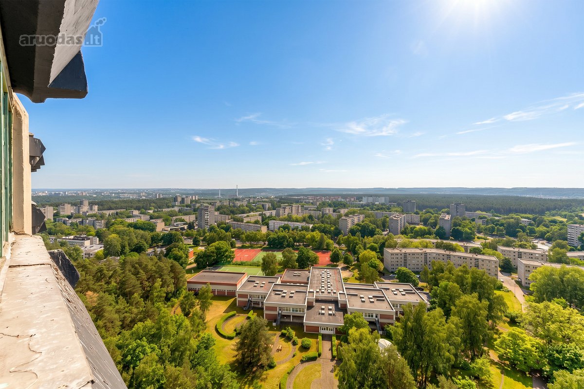 Parduodamas šviesus ir erdvus 3 kambarių - nuotraukos Nr. 39