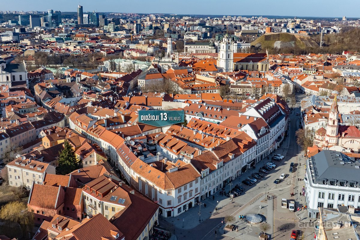 Parduodamas Erdvus Butas Pačioje Rotušės Širdyje!