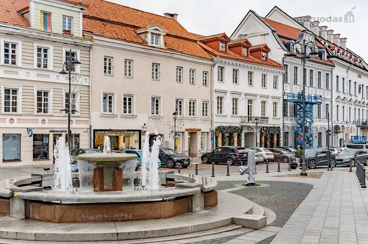 Parduodamas Erdvus Butas Pačioje Rotušės Širdyje!