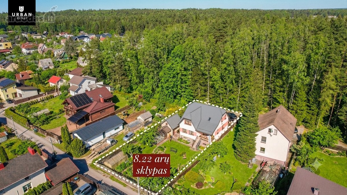 Parduodamas Išskirtinai Erdvus Namas