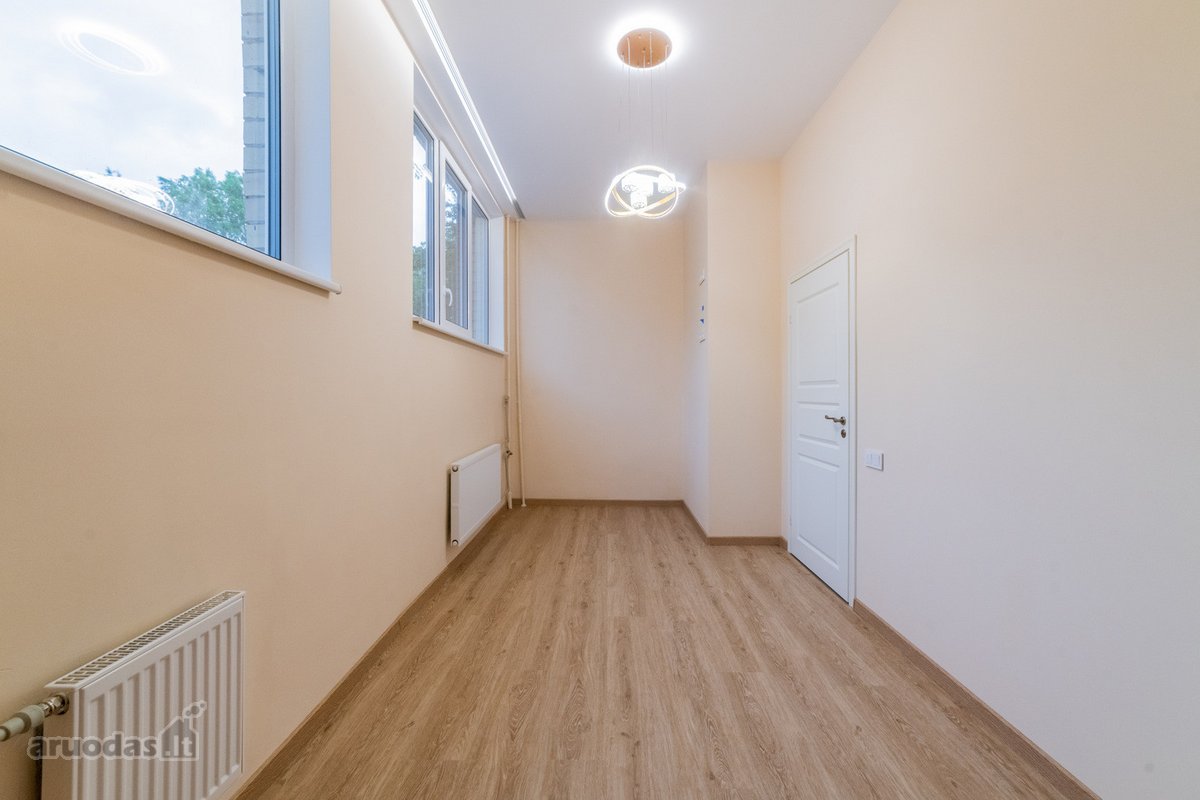 Parduodamas labai jaukus ir suremontuotas - nuotraukos Nr. 9