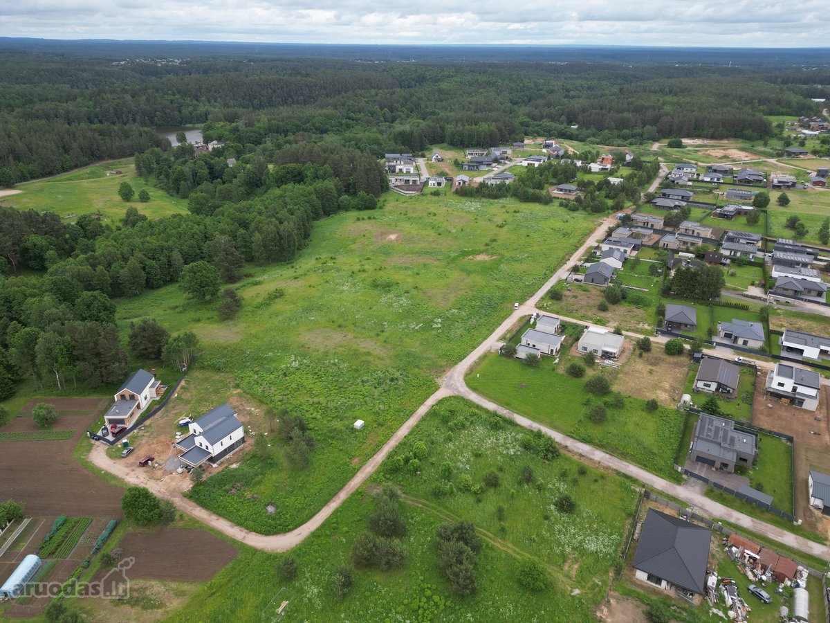 Vilniaus miesto ribose, vos 400 metrų iki - nuotraukos Nr. 15