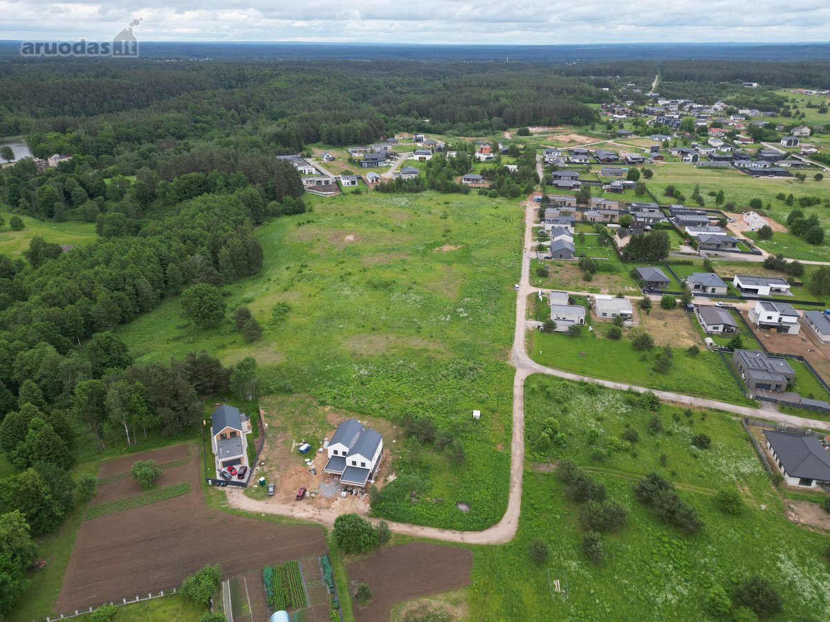 Vilniaus miesto ribose, vos 400 metrų iki - nuotraukos Nr. 17