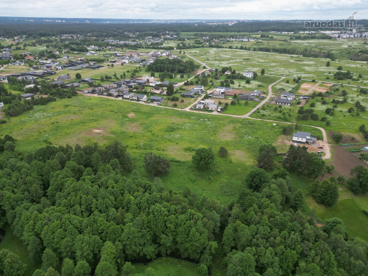 Vilniaus miesto ribose, vos 400 metrų iki - nuotraukos Nr. 22