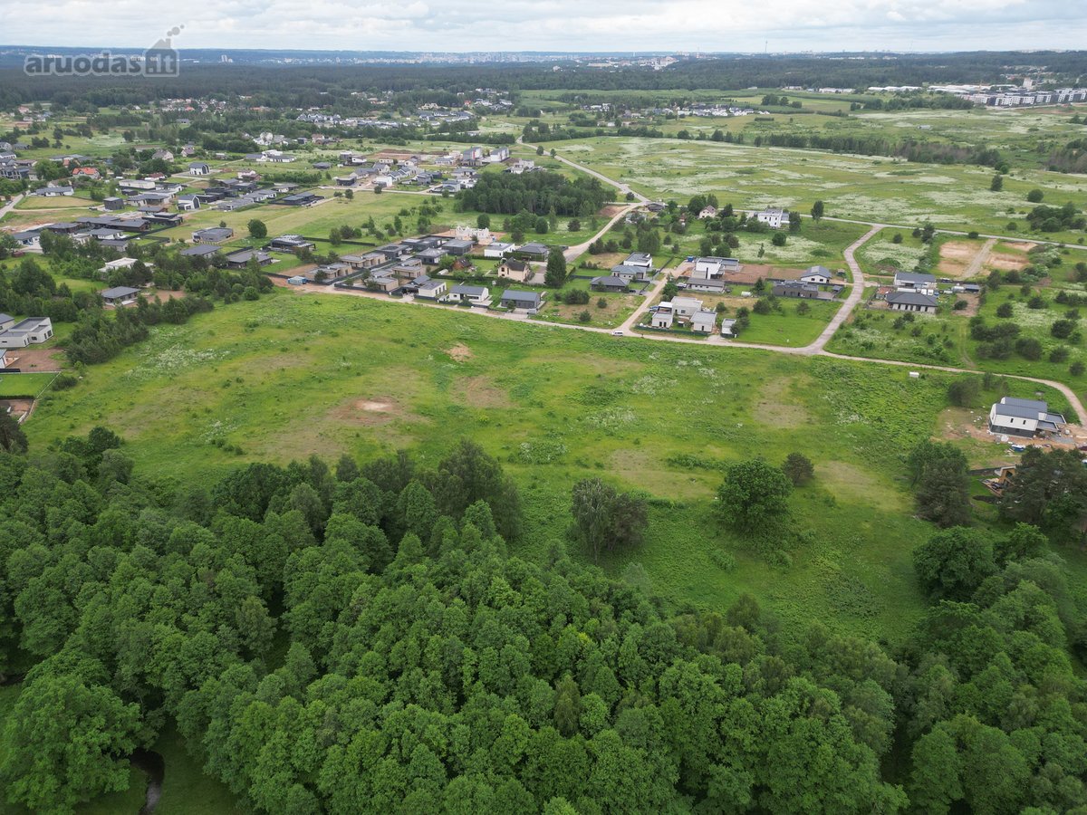 Vilniaus miesto ribose, vos 400 metrų iki - nuotraukos Nr. 23