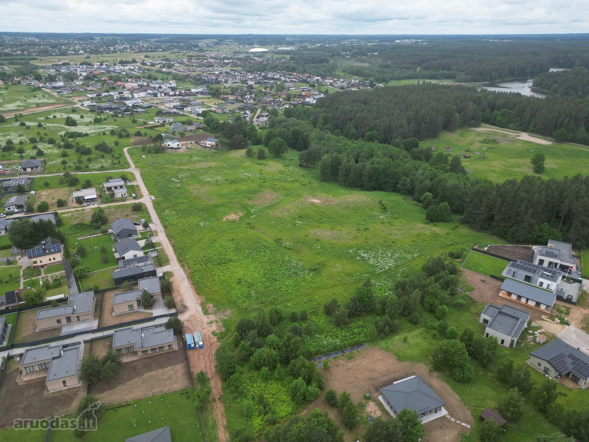 Vilniaus miesto ribose, vos 400 metrų iki - nuotraukos Nr. 33